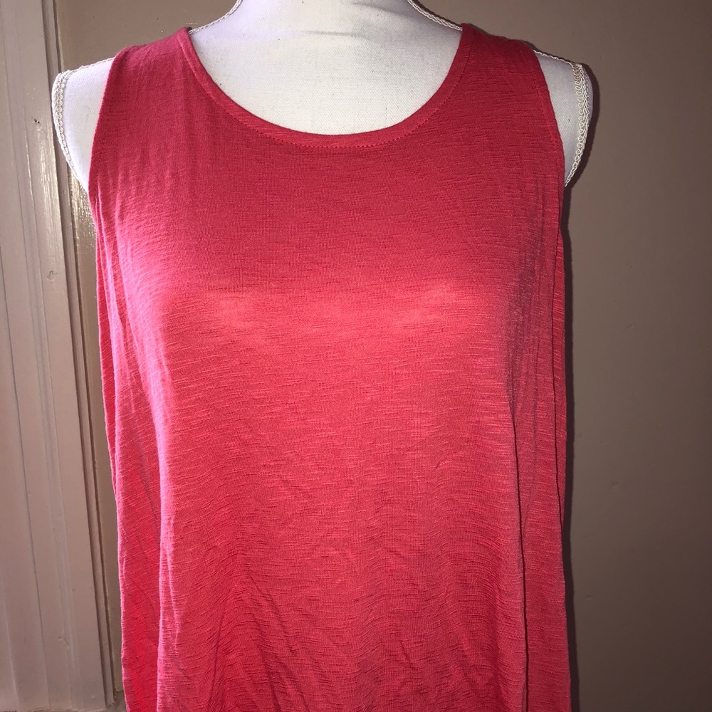Pink tank top w/ slit in the back!!